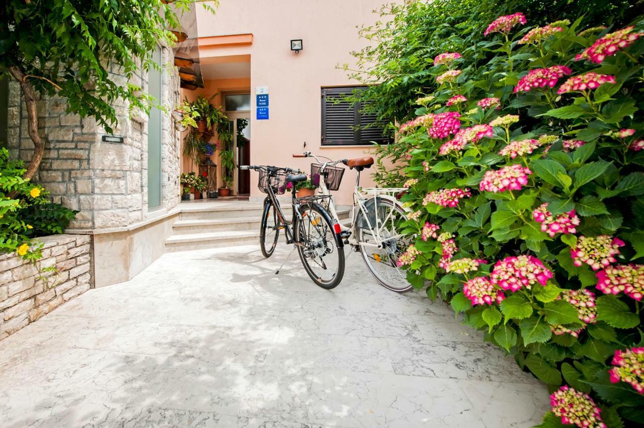 Casa Botin โรวีน ภายนอก รูปภาพ